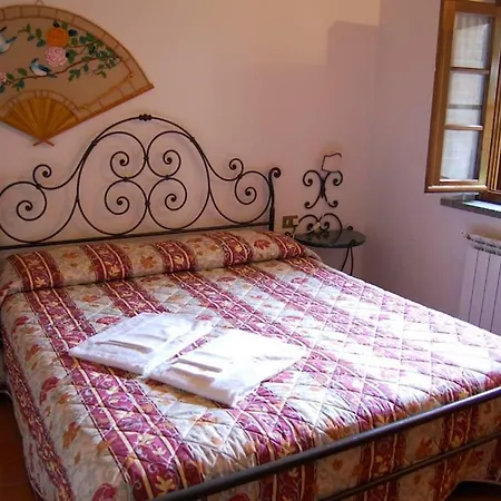 Lägenhet Sleeps 3 Pool Wifi T762445