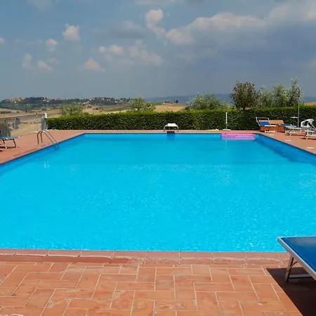Sleeps 3 Pool Wifi T762445 Lägenhet Lajatico